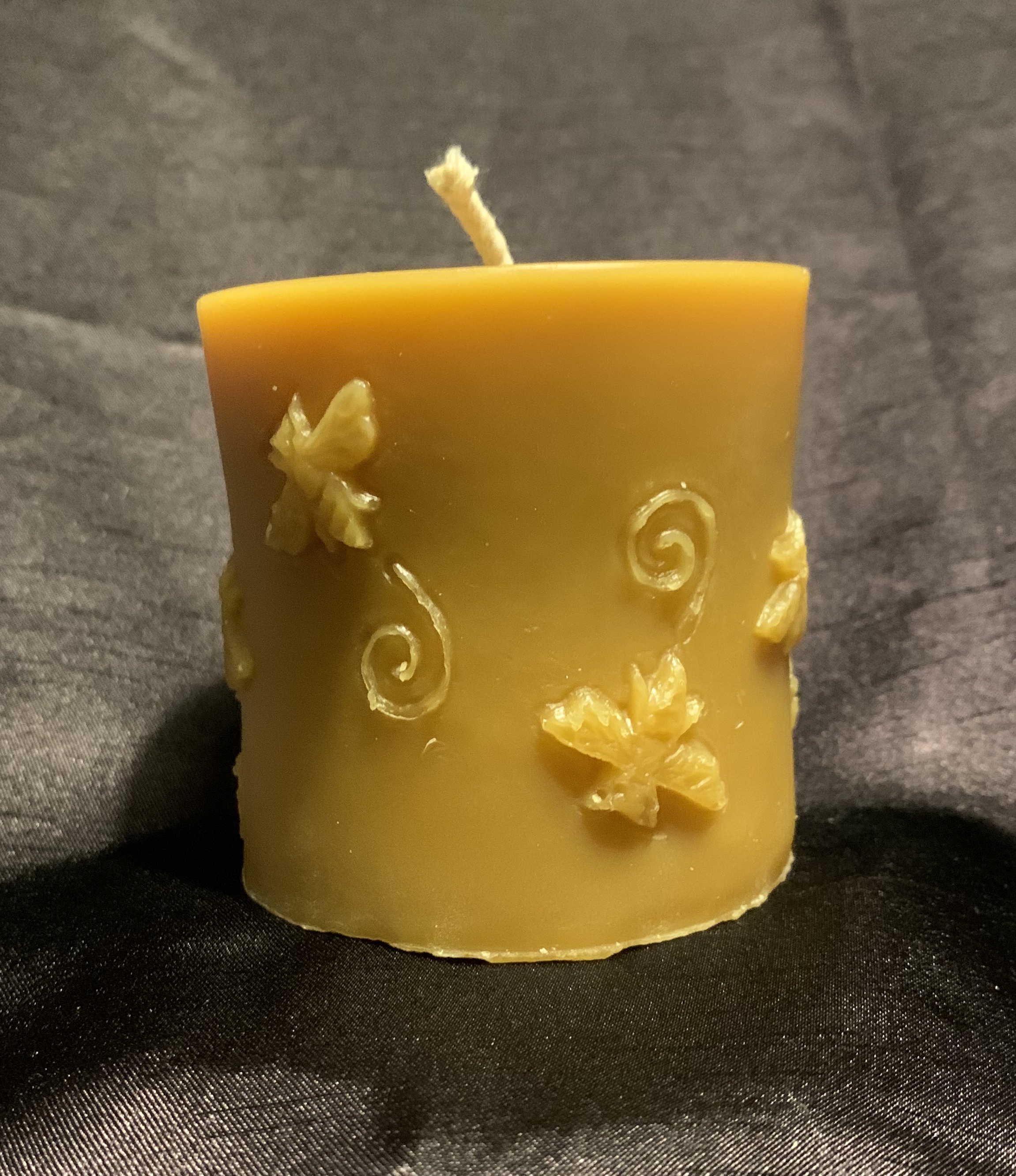 Mann Lake Honeycomb Cylinder Beeswax Candle Mold